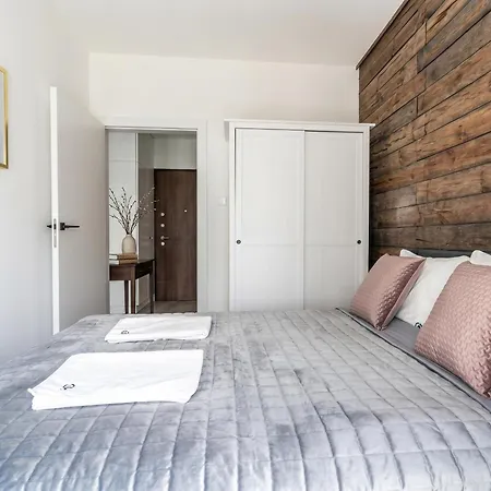 Urban Chic - Mennica Residence, 1-Bedroom In City Center #306 Varsovie