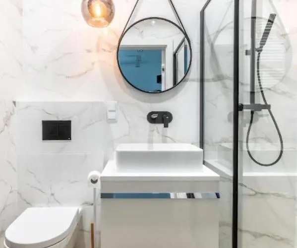 شقة Golden Apartments- Mennica Residence, 1-bedroom In Center #306 *