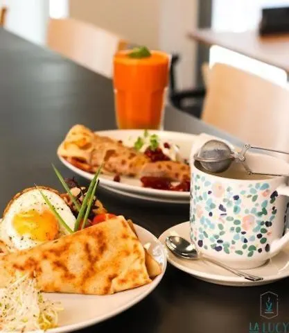 Golden Apartments- Mennica Residence, 1-bedroom In Center #306 شقة وارسو