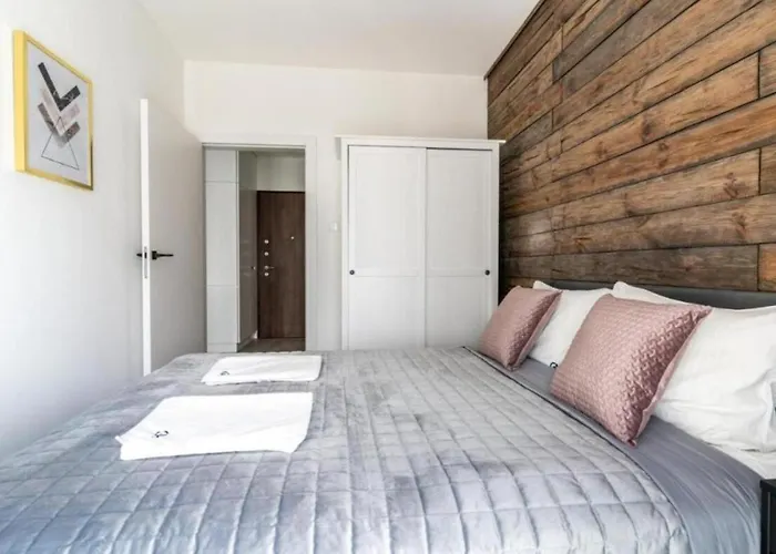 شقة Golden Apartments- Mennica Residence, 1-bedroom In Center #306 وارسو