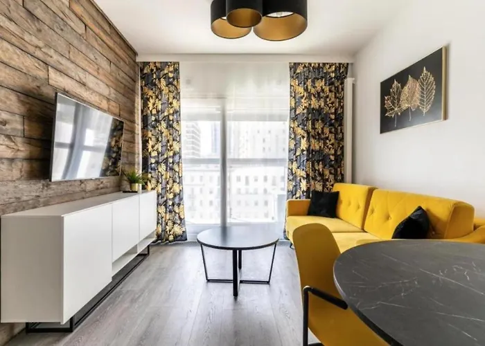 شقة Golden Apartments- Mennica Residence, 1-bedroom In Center #306